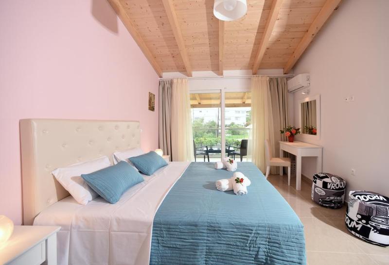 Palapart Gikas Suites And Studios جوفيا المظهر الخارجي الصورة