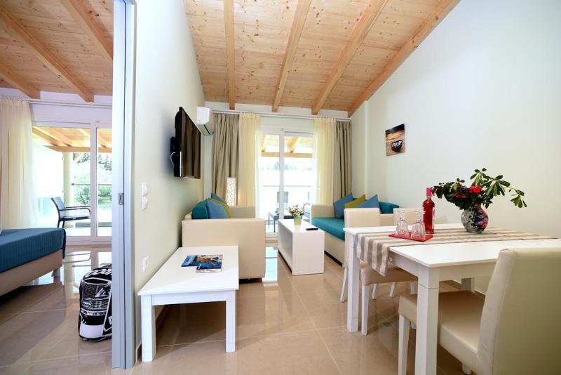 Palapart Gikas Suites And Studios جوفيا المظهر الخارجي الصورة